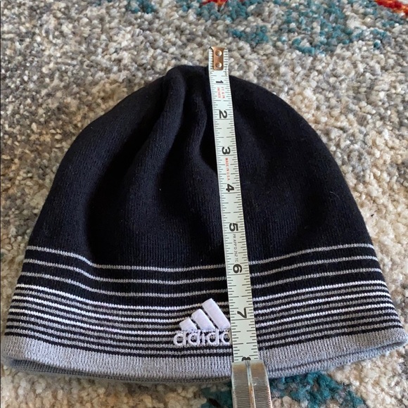 Adidas knit hat - reversible - Picture 8 of 8